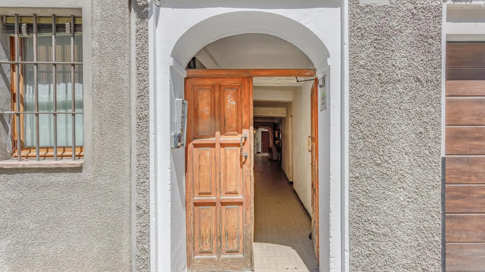 Apartment In The City Center With Self Check-In Parma