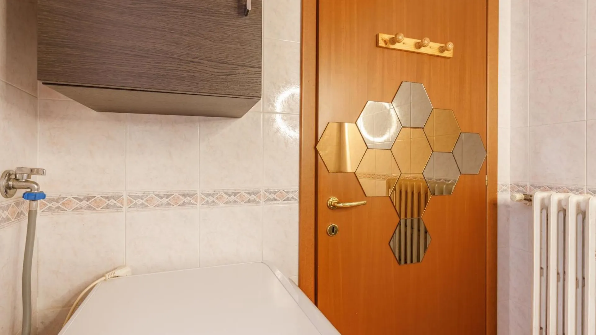Apartment In The City Center With Self Check-In Parma