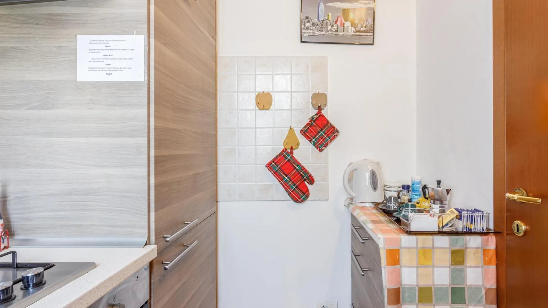 Apartment In The City Center With Self Check-In Parma