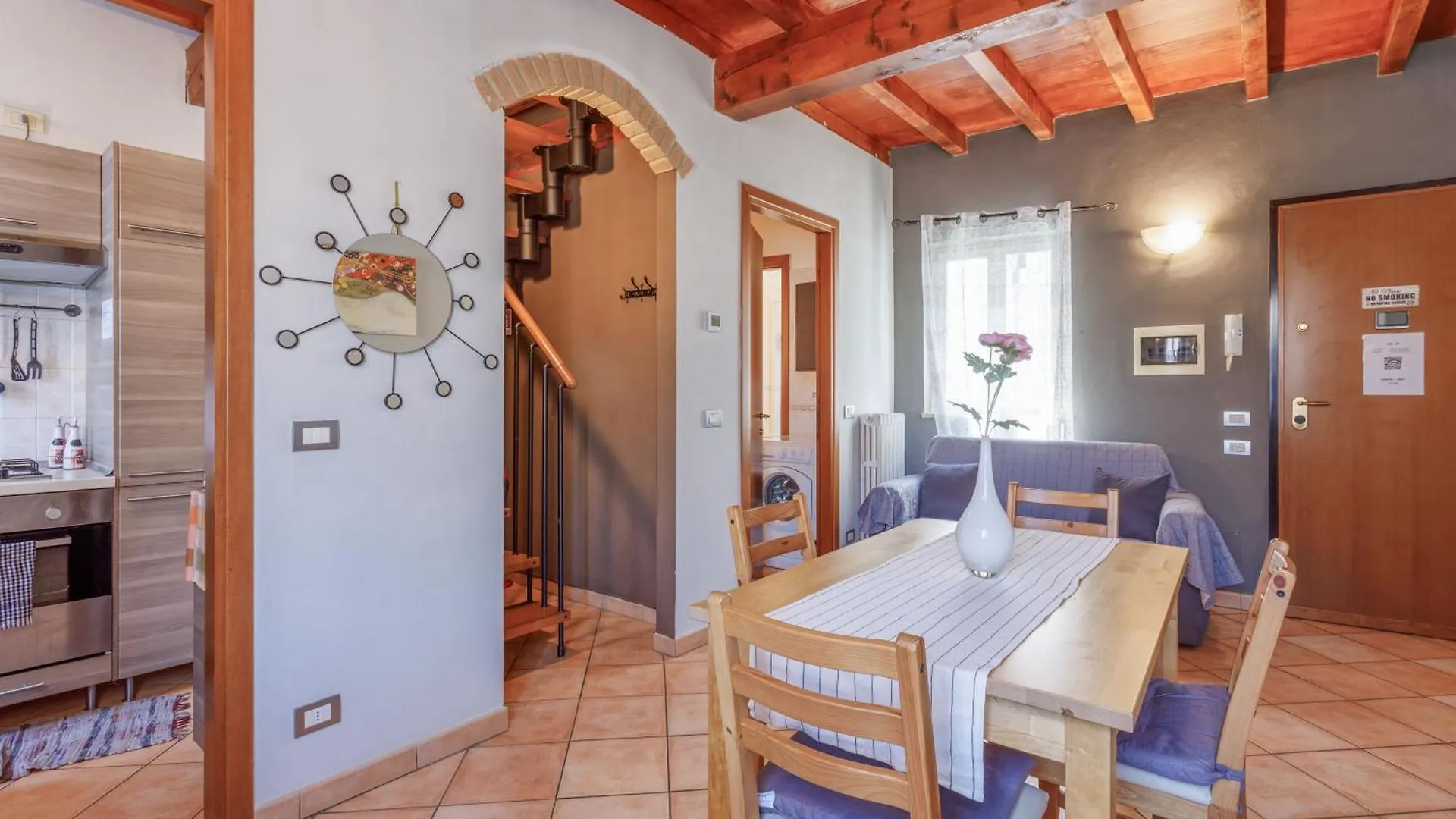 Apartment In The City Center With Self Check-In Parma